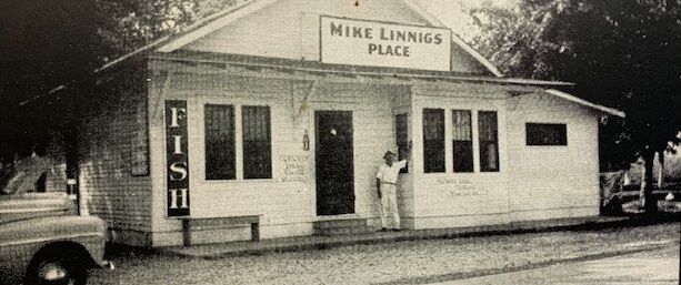 Mike Linnig's restaurant vintage photo